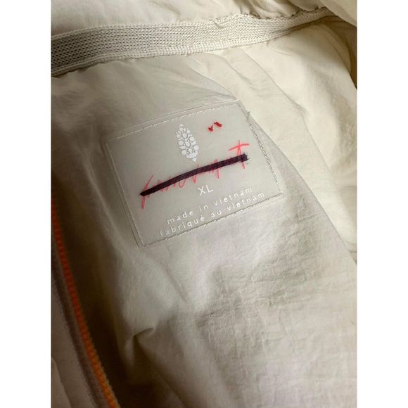 NEW Free people Pippa Packable Puffer Jacket Size Large - Picture 9 of 9